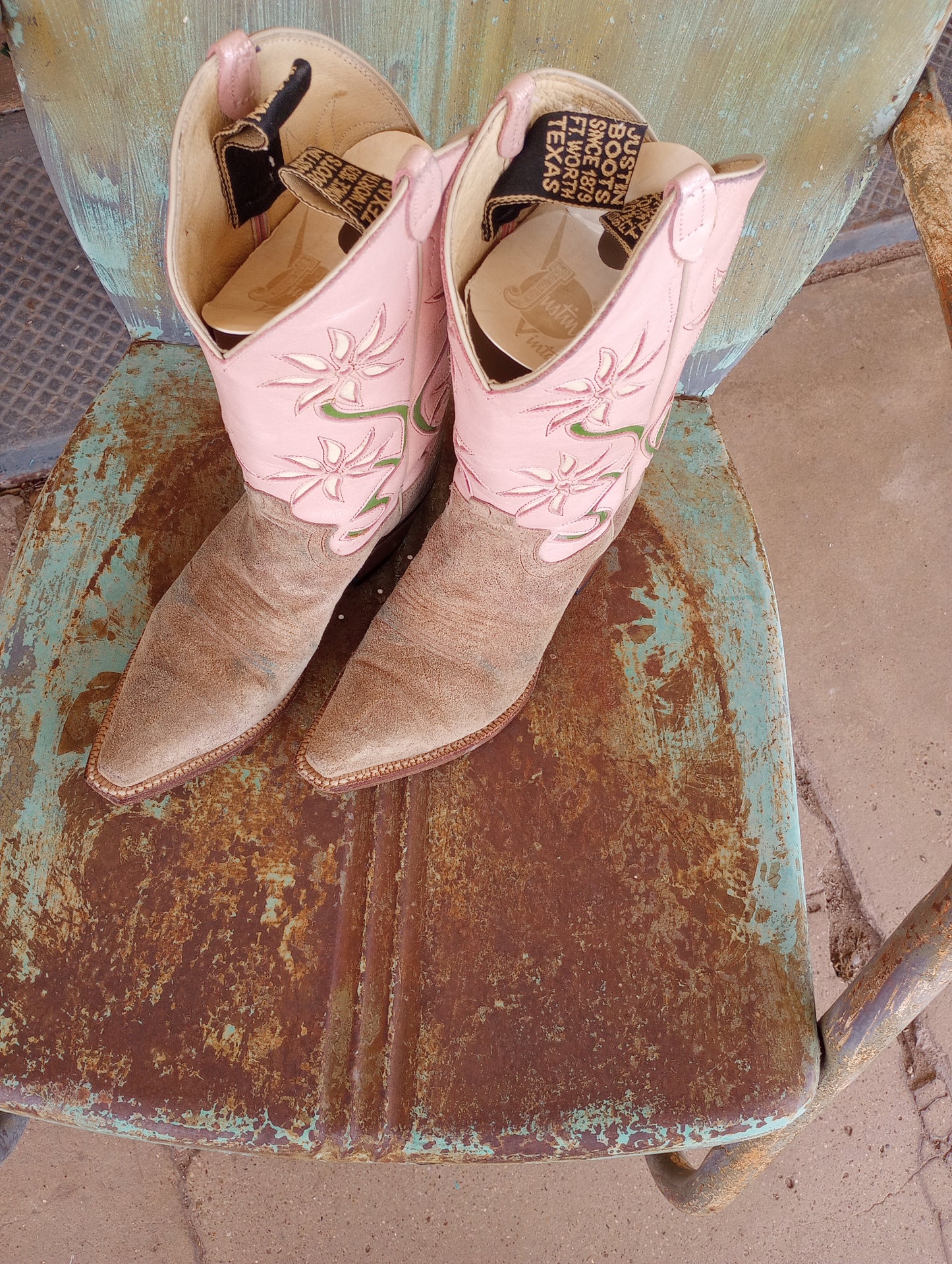 Vintage Collection Justin Snip Toe Boots Sz 7