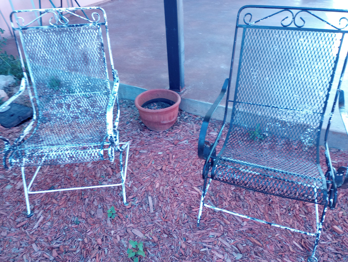 Shabby Chic Patio Table and Chairs