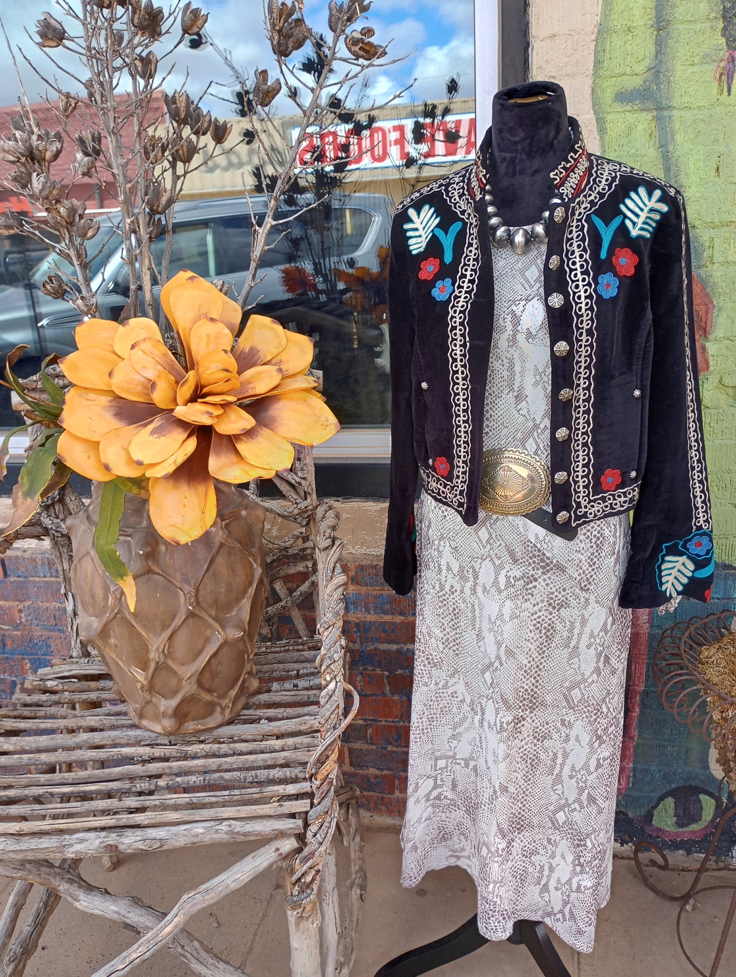 DD Ranchwear corduroy jacket with chain stitch embroidery work Sz XS