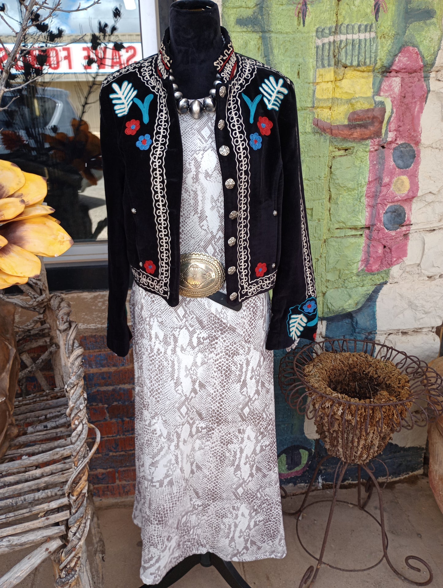 DD Ranchwear corduroy jacket with chain stitch embroidery work Sz XS