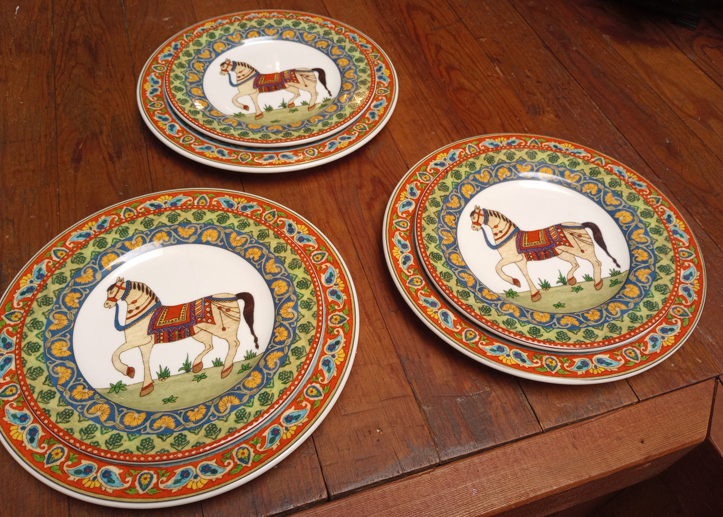 Paisley Rim Plate Pairs w/ Horse Design