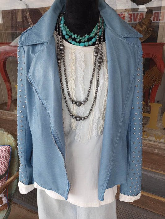 Cream Colored DD Ranchwear Long Sleeve Top Sz Large