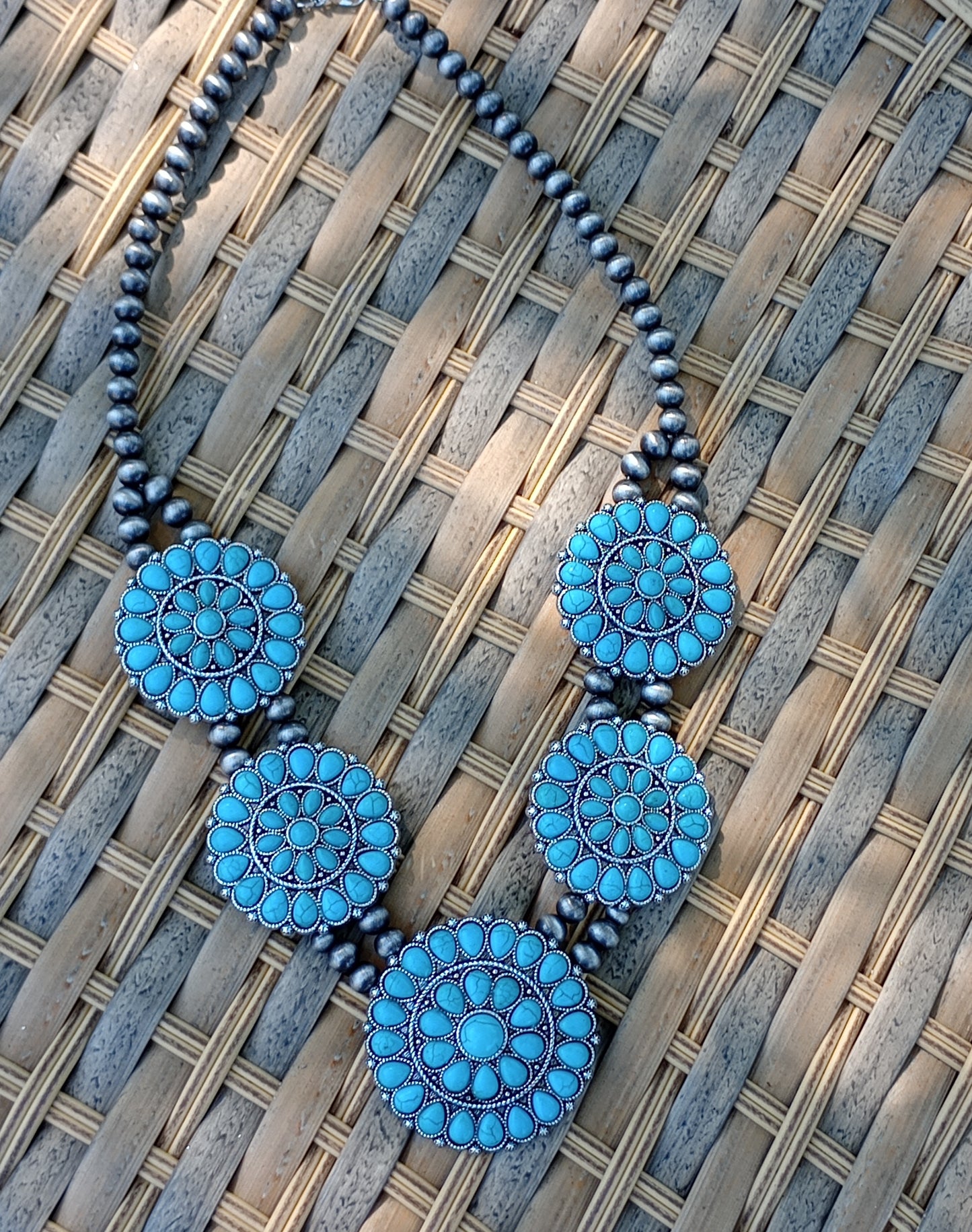 Cluster Style Fashion Western Necklace