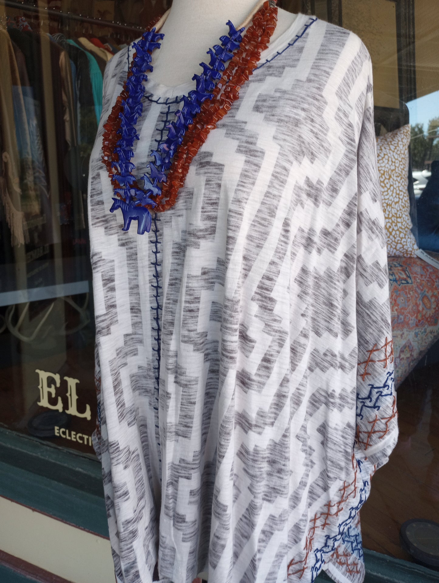 DD Ranchwear embroidered poncho/tunic