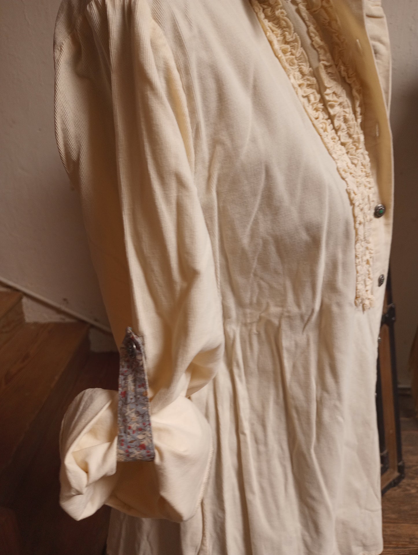 Tasha Polizzi Cream Colored Corduroy Blouse Sz Large